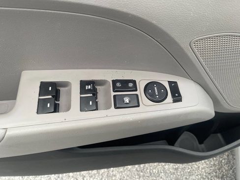 Used 2019 Hyundai Elantra SE image 15