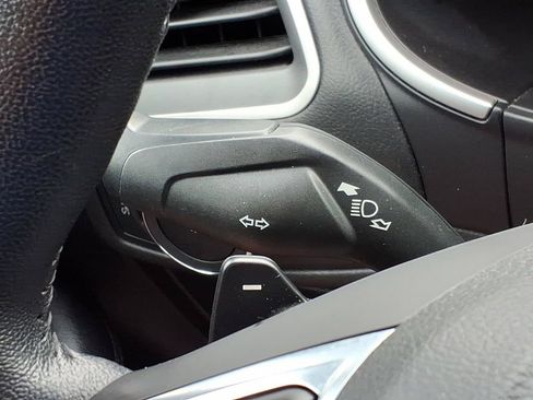 Used 2018 Ford Edge SEL w/ Equipment Group 201A AWD/4WD image 26