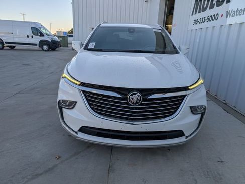 Used 2024 Buick Enclave Premium image 24