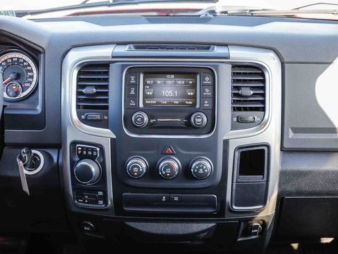 Used 2019 RAM 1500 Classic SLT image 14