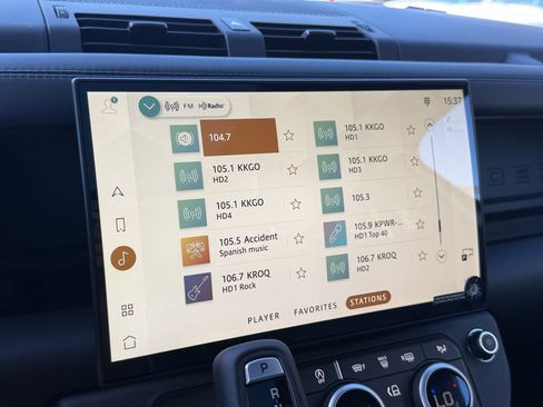 New 2026 Land Rover Defender 110 X-Dynamic SE AWD/4WD image 22