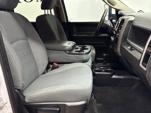 Used 2018 RAM 2500 Tradesman w/ Chrome Appearance Group image 22