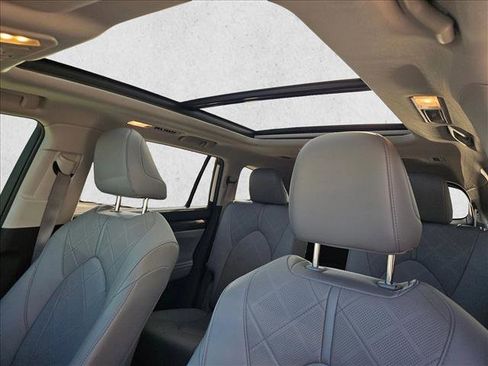 Certified 2021 Toyota Highlander Platinum image 16