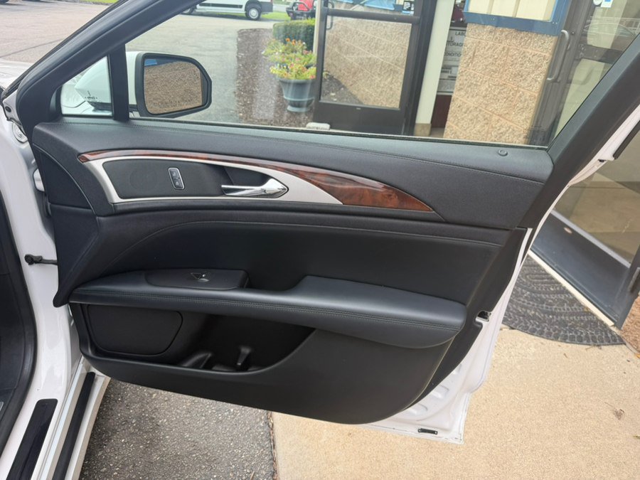 Used 2017 Lincoln MKZ Reserve AWD/4WD image 28