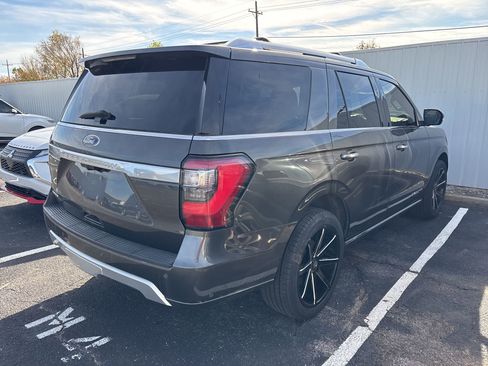 Used 2019 Ford Expedition Platinum image 9