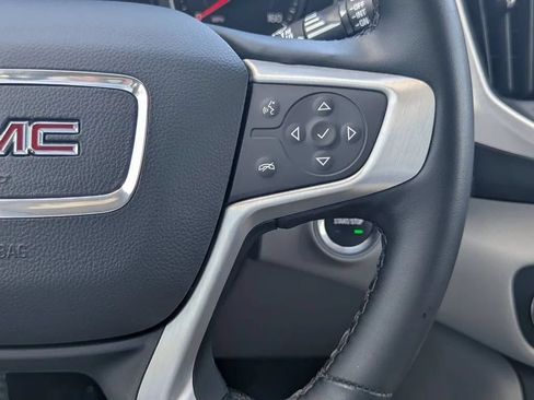 Used 2024 GMC Terrain SLT FWD image 22