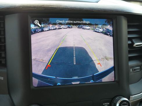 Used 2020 RAM 1500 Laramie image 30