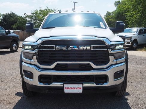 New 2026 RAM 5500 Tradesman w/ Chrome Appearance Group image 3