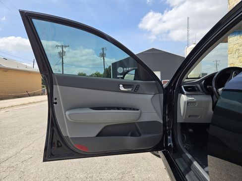 Used 2018 Kia Optima EX w/ Paint Protection Package FWD image 4