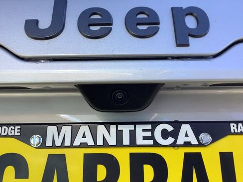 New 2026 Jeep Cherokee Limited image 28