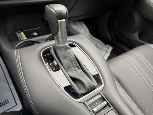 Used 2024 Honda HR-V EX-L image 18