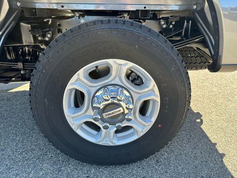 New 2026 Ford F350 XLT w/ XLT Premium Package AWD/4WD image 7
