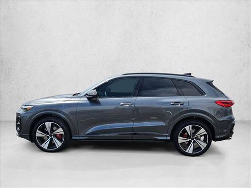 New 2026 Audi SQ5 Premium Plus AWD/4WD image 5