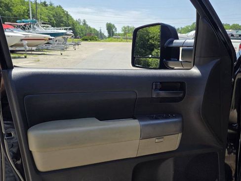 Used 2011 Toyota Tundra 4x4 Double Cab w/ Tow Pkg image 13