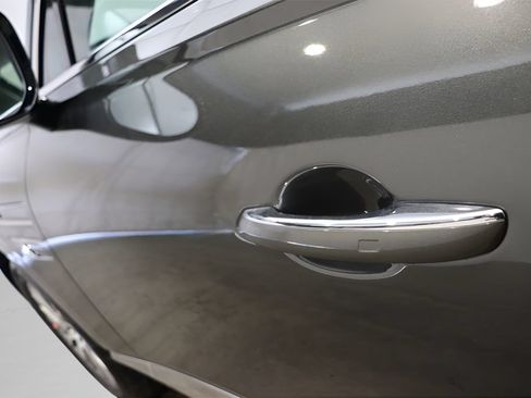 Certified 2025 Genesis GV80 2.5T Standard AWD/4WD image 5