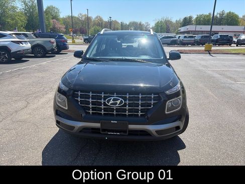 Used 2025 Hyundai Venue SEL FWD image 10