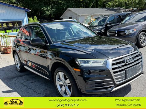 Used 2018 Audi Q5 2.0T Premium Plus w/ Premium Plus Package AWD/4WD image 3