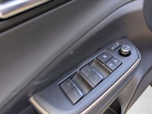 Certified 2023 Toyota Crown Limited image 12