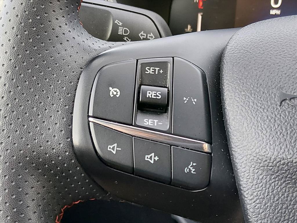 Used 2025 Ford Escape ST-Line AWD/4WD image 24