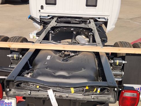 New 2026 RAM 3500 Tradesman AWD/4WD image 24