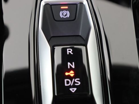 Used 2025 Audi A5 2.0T Premium Plus w/ Premium Plus AWD/4WD image 20