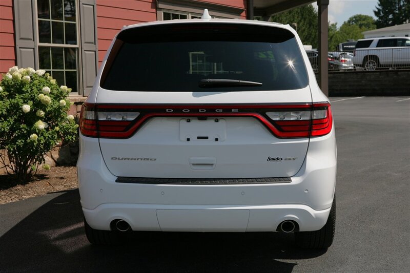 Used 2022 Dodge Durango GT RWD image 6