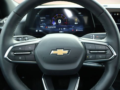 New 2026 Chevrolet Equinox LT w/ Convenience Package II image 12