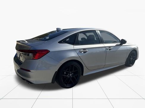 Used 2023 Honda Civic Sport image 9