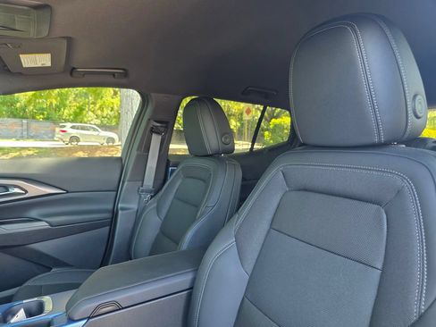 Certified 2024 Chevrolet Equinox EV LT FWD image 13