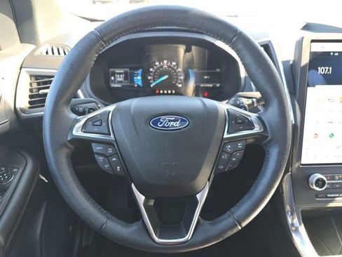 Used 2022 Ford Edge Titanium w/ Equipment Group 301A image 7