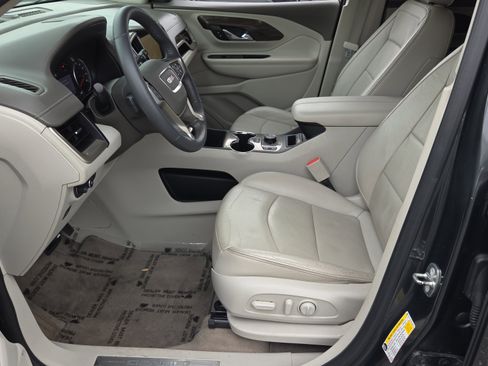 Used 2019 GMC Terrain Denali w/ Advanced Safety Package image 28