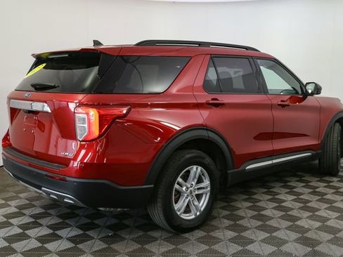 Used 2023 Ford Explorer XLT w/ Equipment Group 202A AWD/4WD image 13