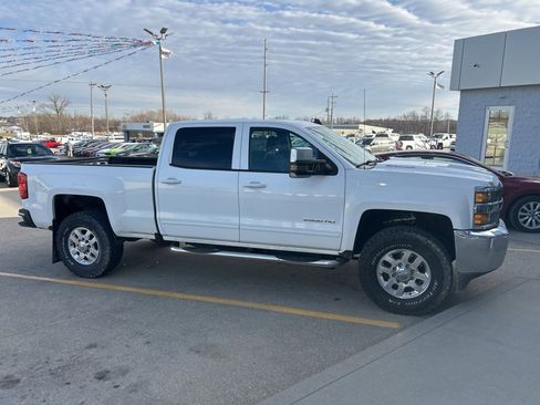 Used 2016 Chevrolet Silverado 2500 LT image 3