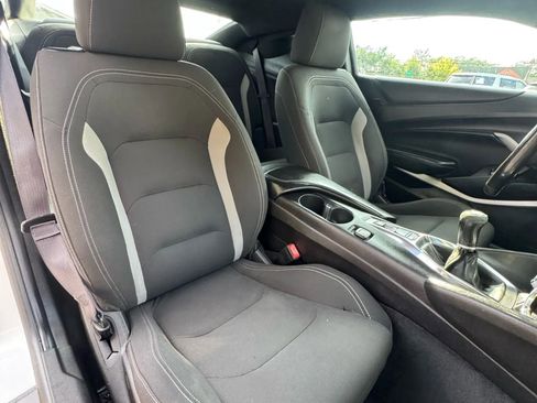 Used 2017 Chevrolet Camaro LT RWD image 16