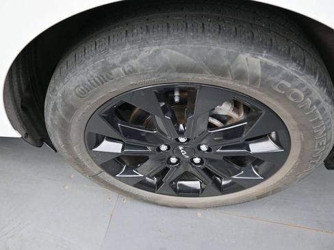 Used 2024 Kia Carnival SX Prestige FWD image 9