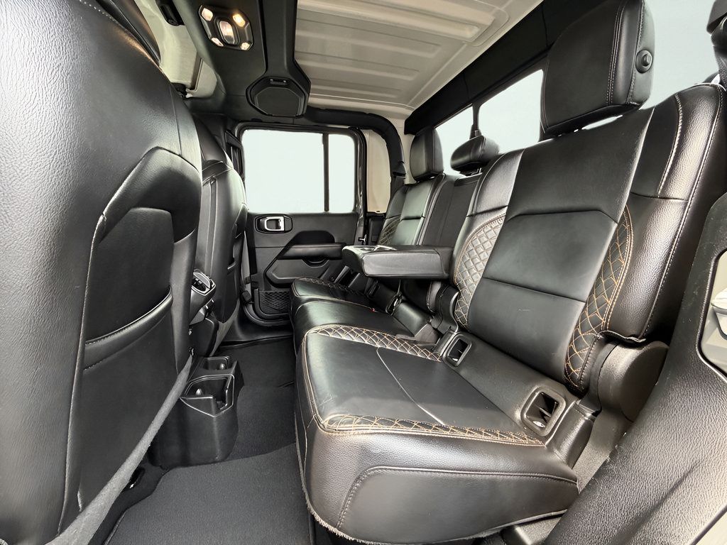 Used 2023 Jeep Gladiator Overland AWD/4WD image 31