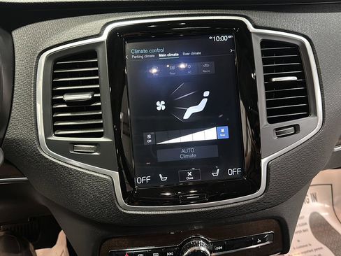 Used 2019 Volvo XC90 T6 Momentum w/ Advanced Package image 21