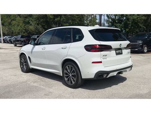 Used 2025 BMW X5 xDrive40i w/ M Sport Package AWD/4WD image 7
