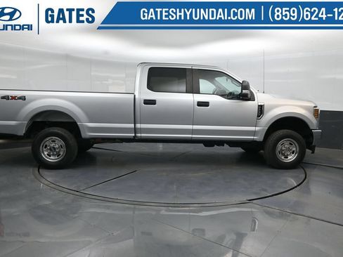 Used 2019 Ford F250 XL w/ Power Equipment Group AWD/4WD image 3