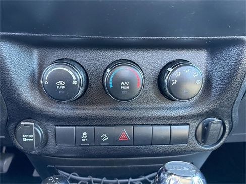 Used 2017 Jeep Wrangler Sport w/ Connectivity Group image 17