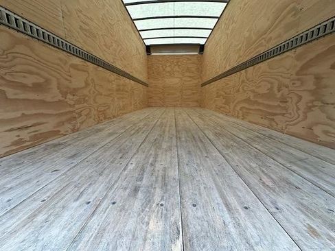 Used 2023 Chevrolet Low Cab Forward 5500XD image 8