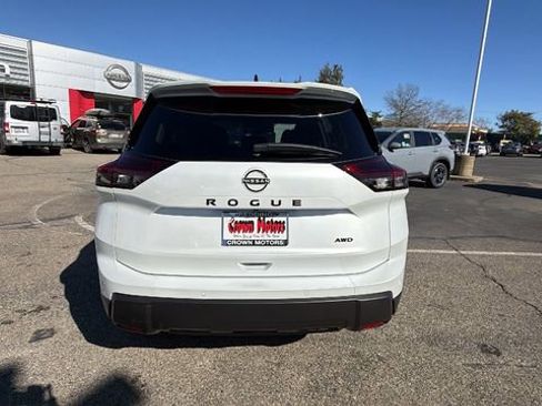 New 2026 Nissan Rogue SV image 5