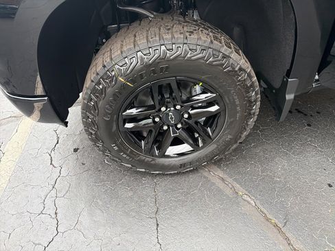 New 2026 Chevrolet Silverado 1500 Custom Trail Boss w/ Midnight Edition image 13