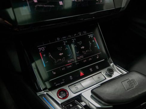 Used 2023 Audi e-tron S Prestige w/ Prestige Package AWD/4WD image 21