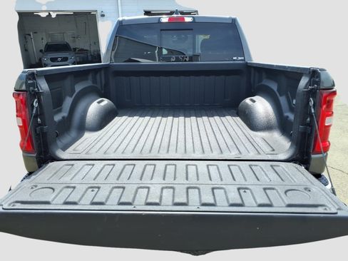 Used 2026 RAM 1500 Big Horn AWD/4WD image 15