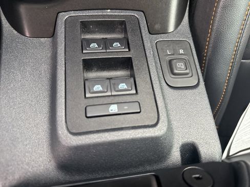 Used 2023 Ford Bronco Badlands w/ Sasquatch Package image 17