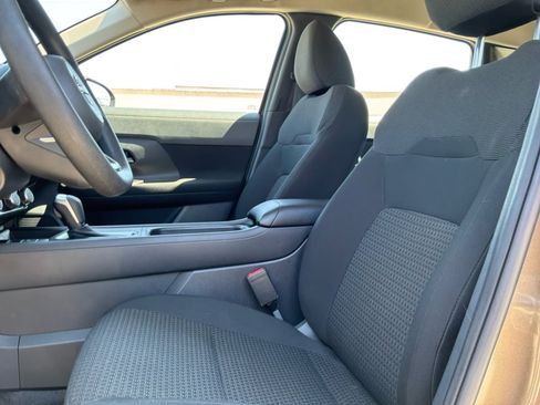 Used 2025 Nissan Kicks S AWD/4WD image 17