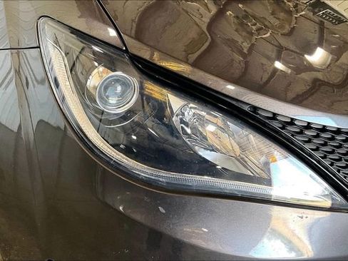 Used 2020 Chrysler Pacifica Touring w/ S Appearance Package image 4