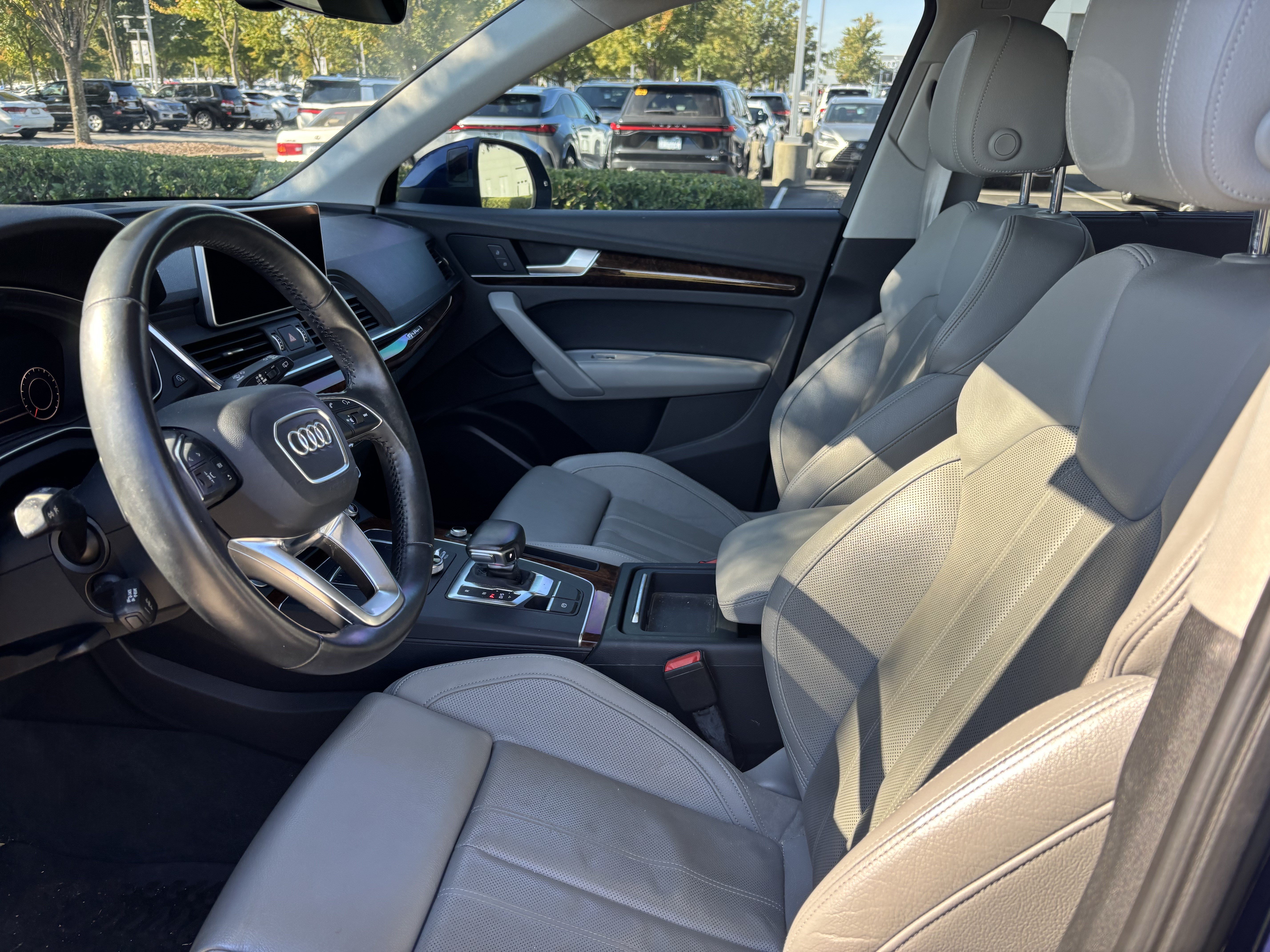 Used 2018 Audi Q5 2.0T Premium Plus w/ Premium Plus Package AWD/4WD image 17