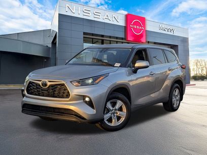 Used 2024 Toyota Highlander LE